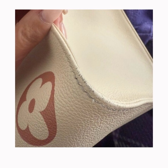 Cream & Brown Louis Vuitton Bag - Picture 12 of 15